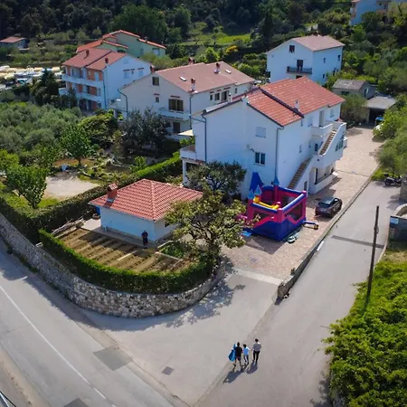 Appartement Biserka G Palit