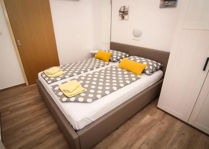 Biserka G * New Translation