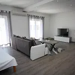 Apartment Biserka G