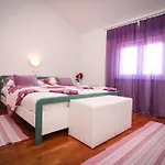 Biserka G Palit