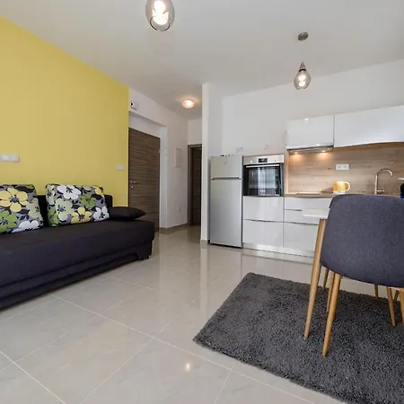 Biserka G Apartment