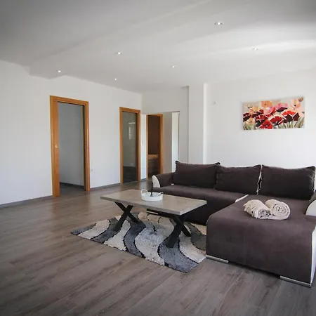 Biserka G Apartment